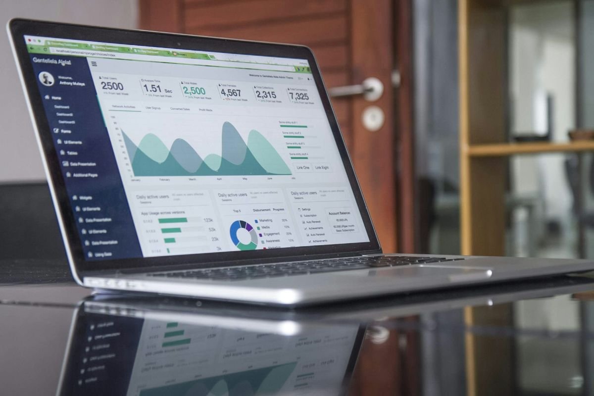 Finance Reports Are Finally Becoming Easier to Understand
